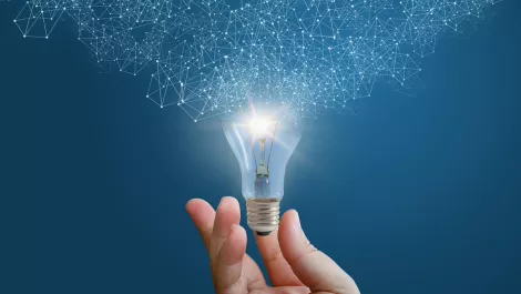 Apple to encourage iPhone users to 'Bing it'