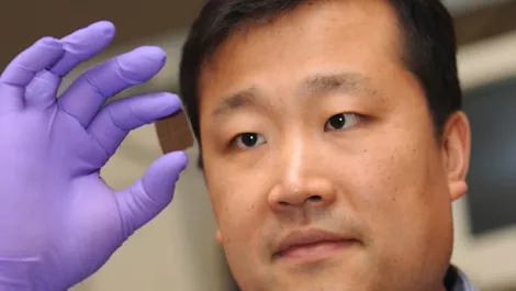 Gates gives $20 million to improve education with tech