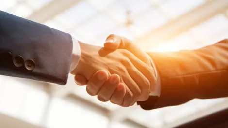 Handshake deal01
